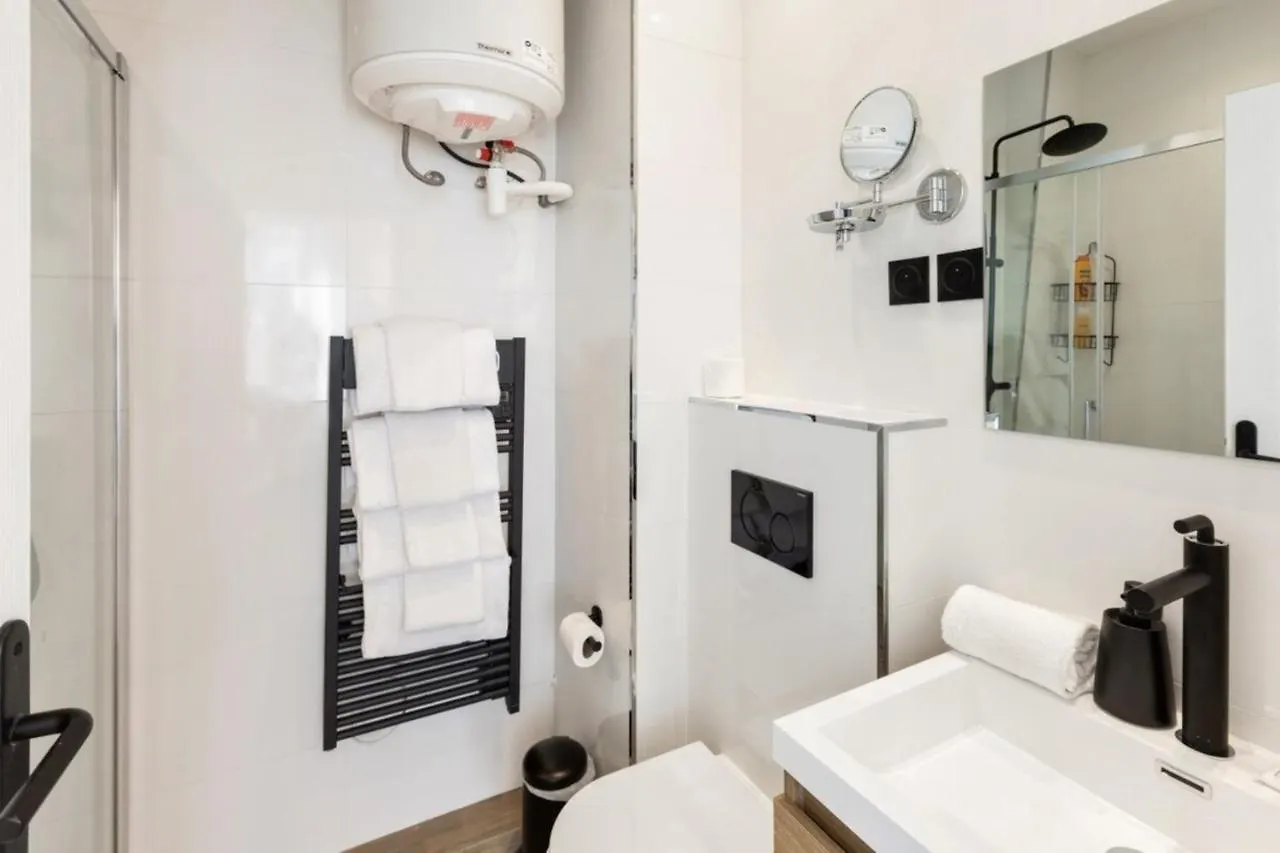 Amazing 2 Bedroom Parisian Flat Apartamento *